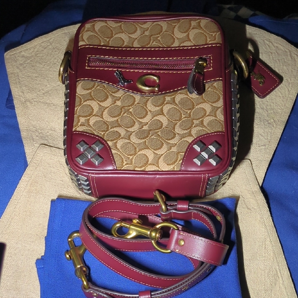 Coach Max 1941 Edition crossbody  Signature Jacquard With Pyramid Rivets $275 - Picture 3 of 13